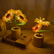 Rechargeable Sunflower Led Simulation Night Light Table Lamp by Ainuro